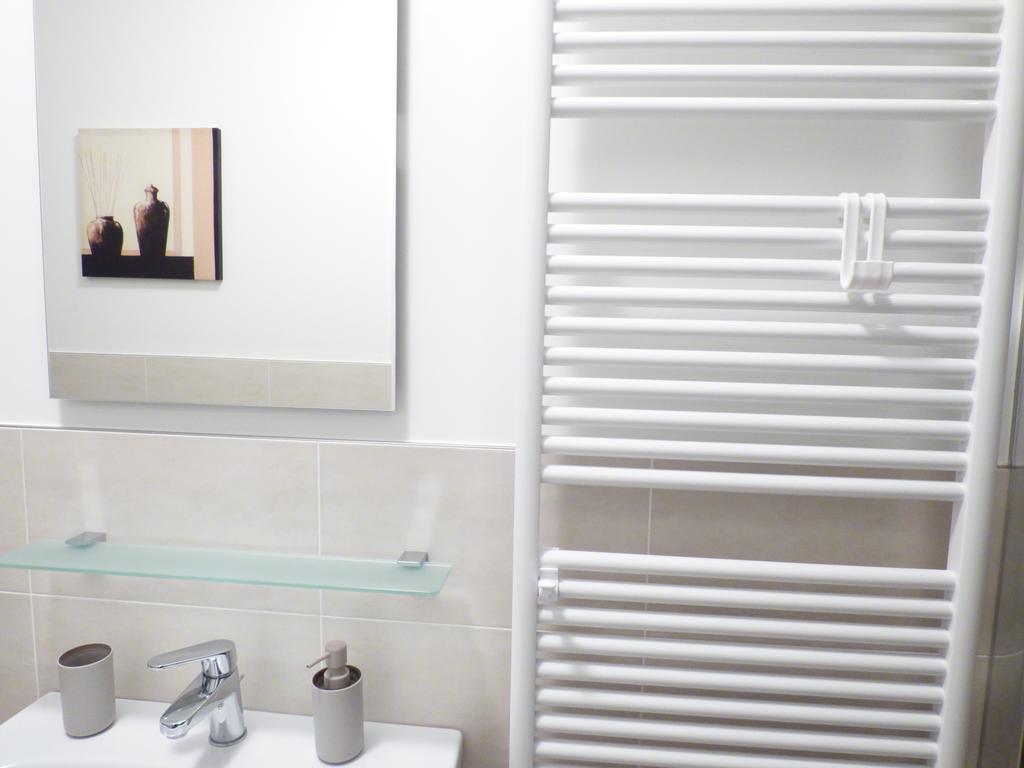Giravento Bed & Breakfast Borgo San Dalmazzo Luaran gambar