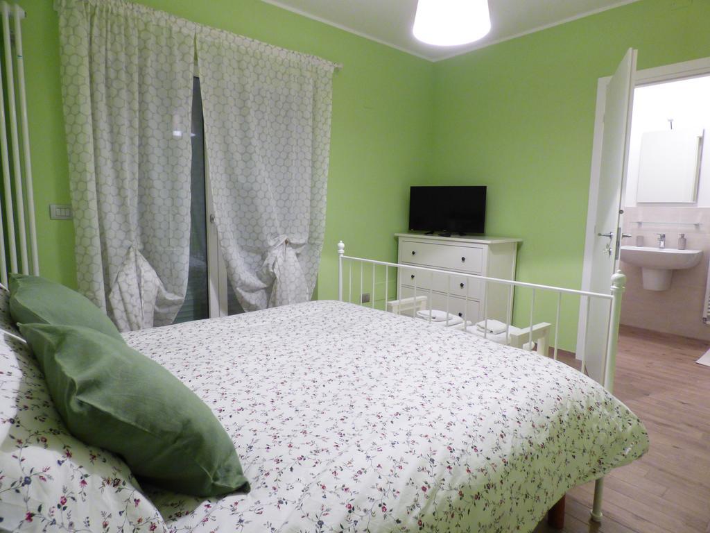 Giravento Bed & Breakfast Borgo San Dalmazzo Luaran gambar